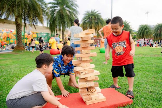 Khi con “có cả thành phố để lớn lên”, cha mẹ biết mình đã tìm được chốn an cư lý tưởng- Ảnh 2.